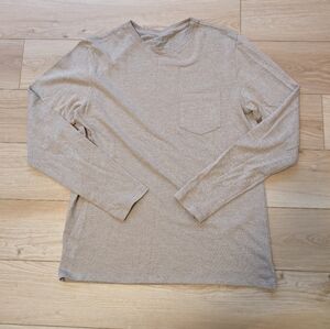 Target goodfellow beige zigzag shirt